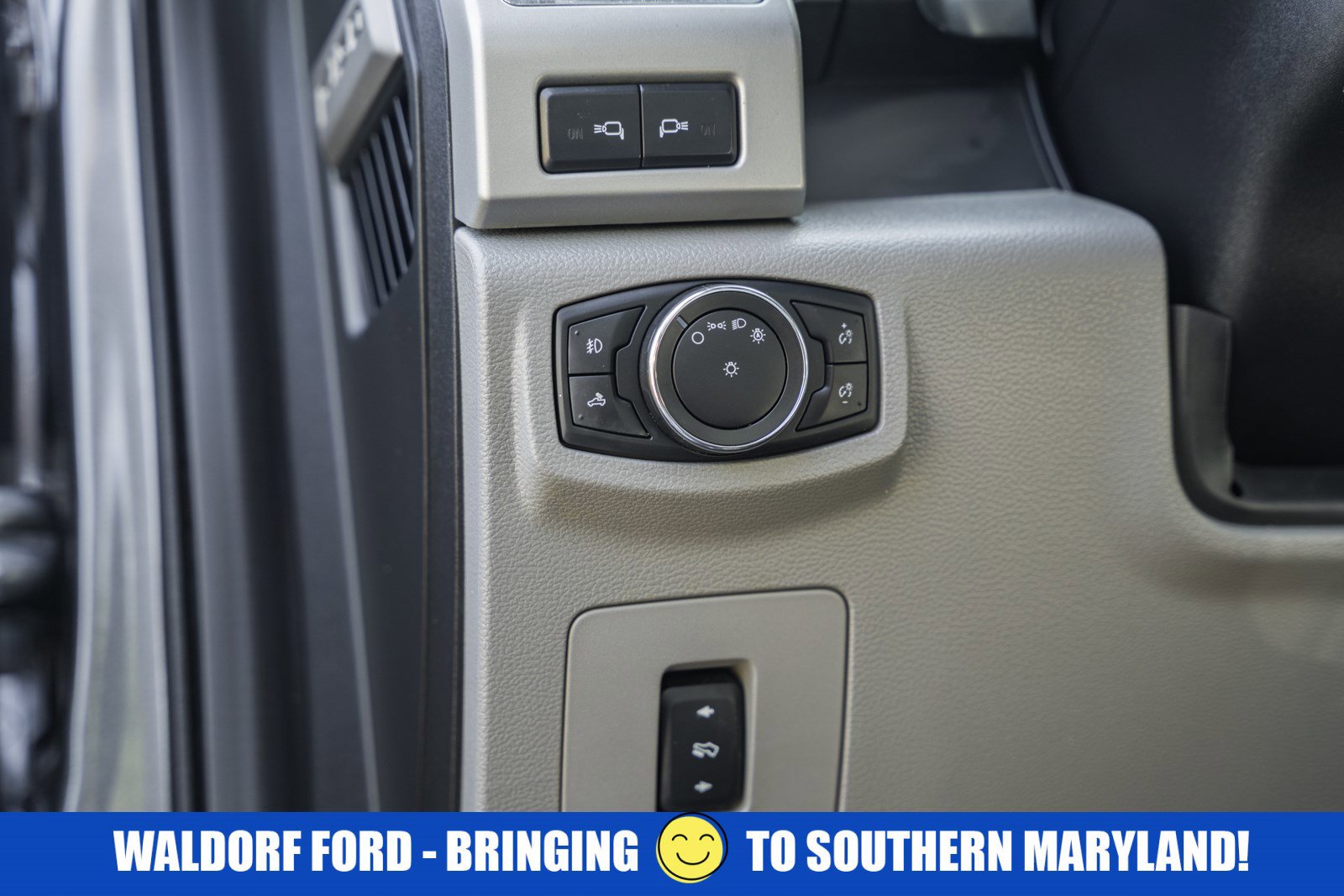 Used 2017 Ford F150 Lariat w/ Equipment Group 502A Luxury AWD/4WD image 50