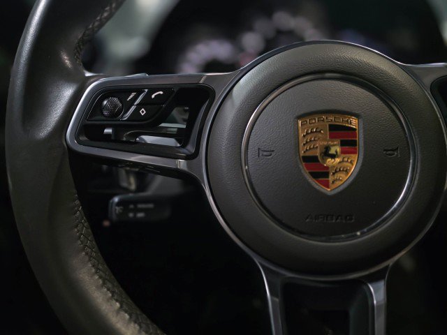 Used 2023 Porsche 718 Boxster RWD image 17