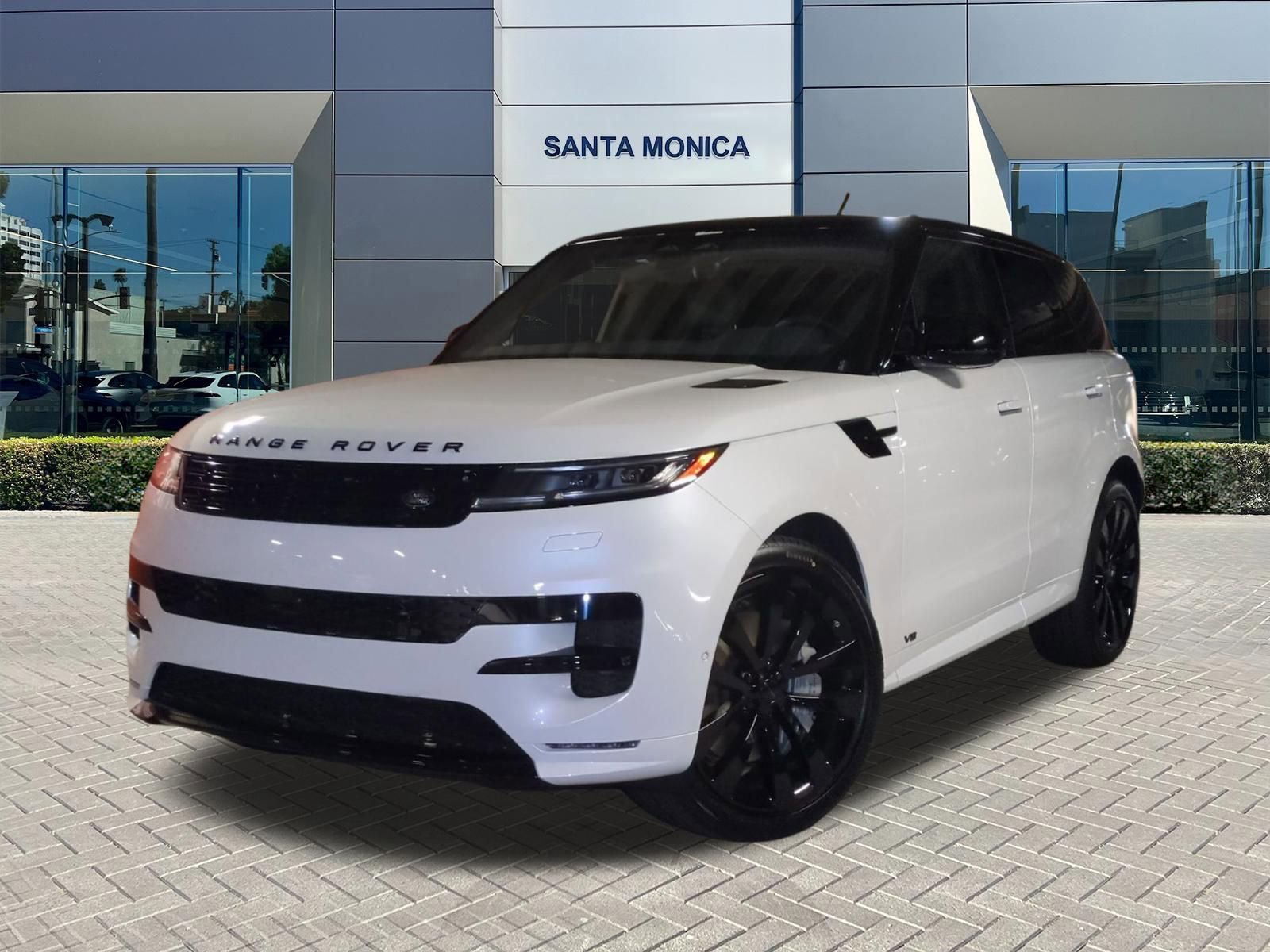 New 2026 Land Rover Range Rover Sport Dynamic SE AWD/4WD image 1