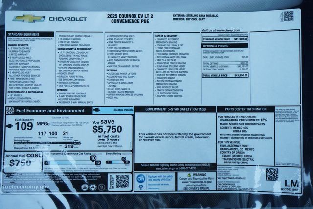 New 2025 Chevrolet Equinox EV LT FWD image 29
