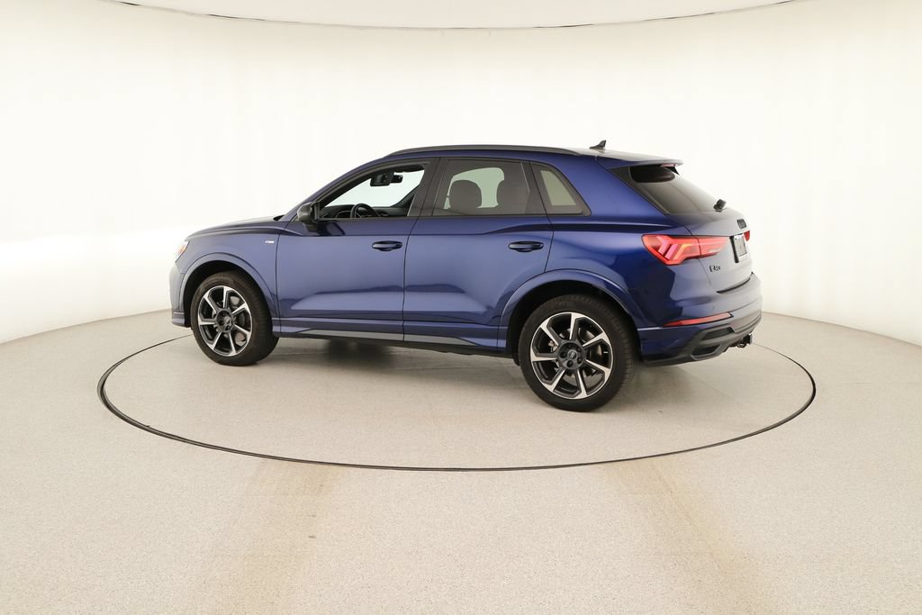 Certified 2025 Audi Q3 2.0T Premium Plus w/ Premium Plus Package AWD/4WD image 3