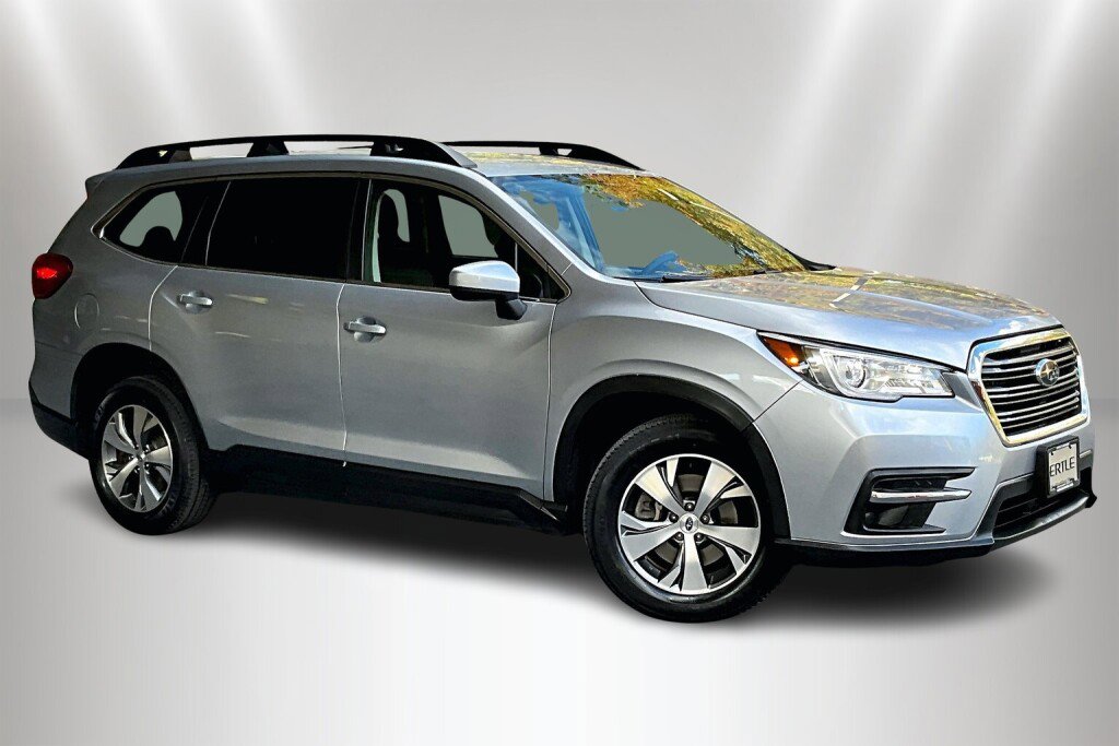 Used 2022 Subaru Ascent Premium w/ Convenience Package