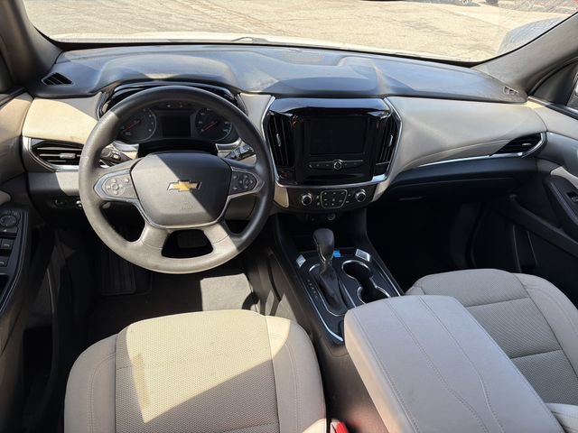 Used 2023 Chevrolet Traverse LS w/ Safety Package FWD image 6