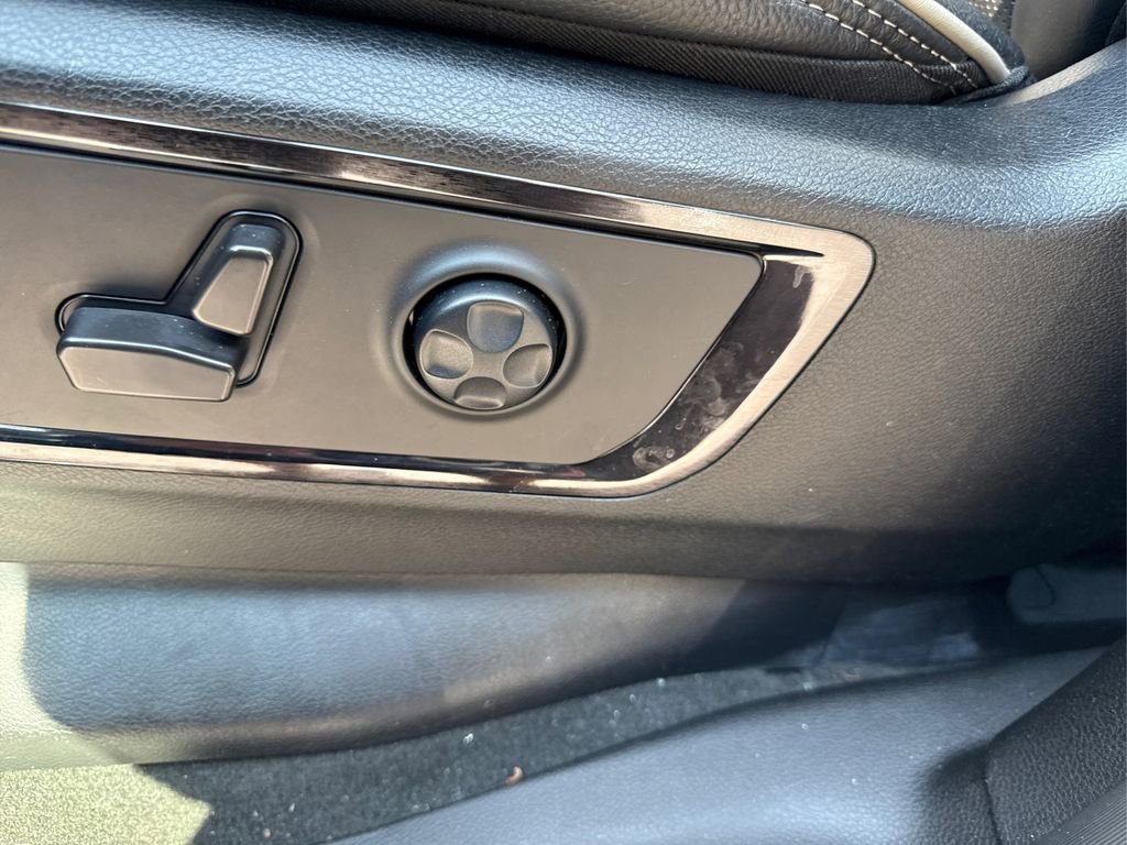 Used 2023 RAM 1500 Limited w/ Body Color Bumper Group image 23