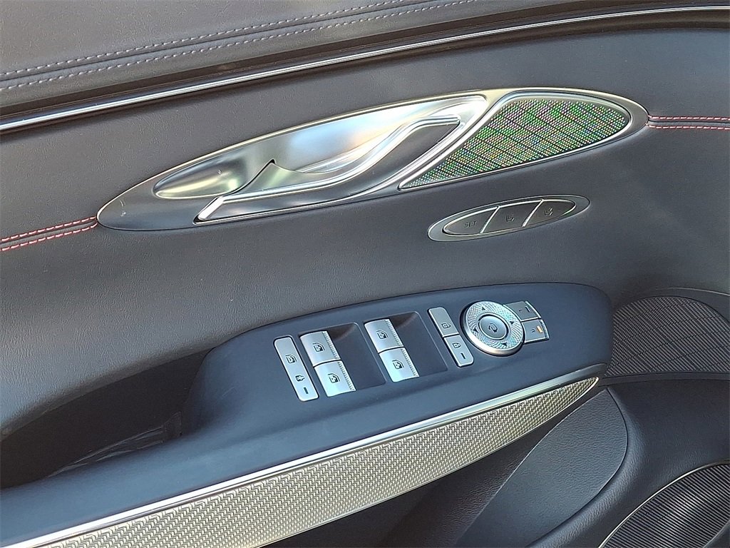 Used 2023 Genesis GV70 2.5T w/ Sport Prestige Package image 12