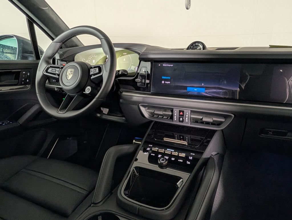 New 2026 Porsche Cayenne Turbo AWD/4WD image 22