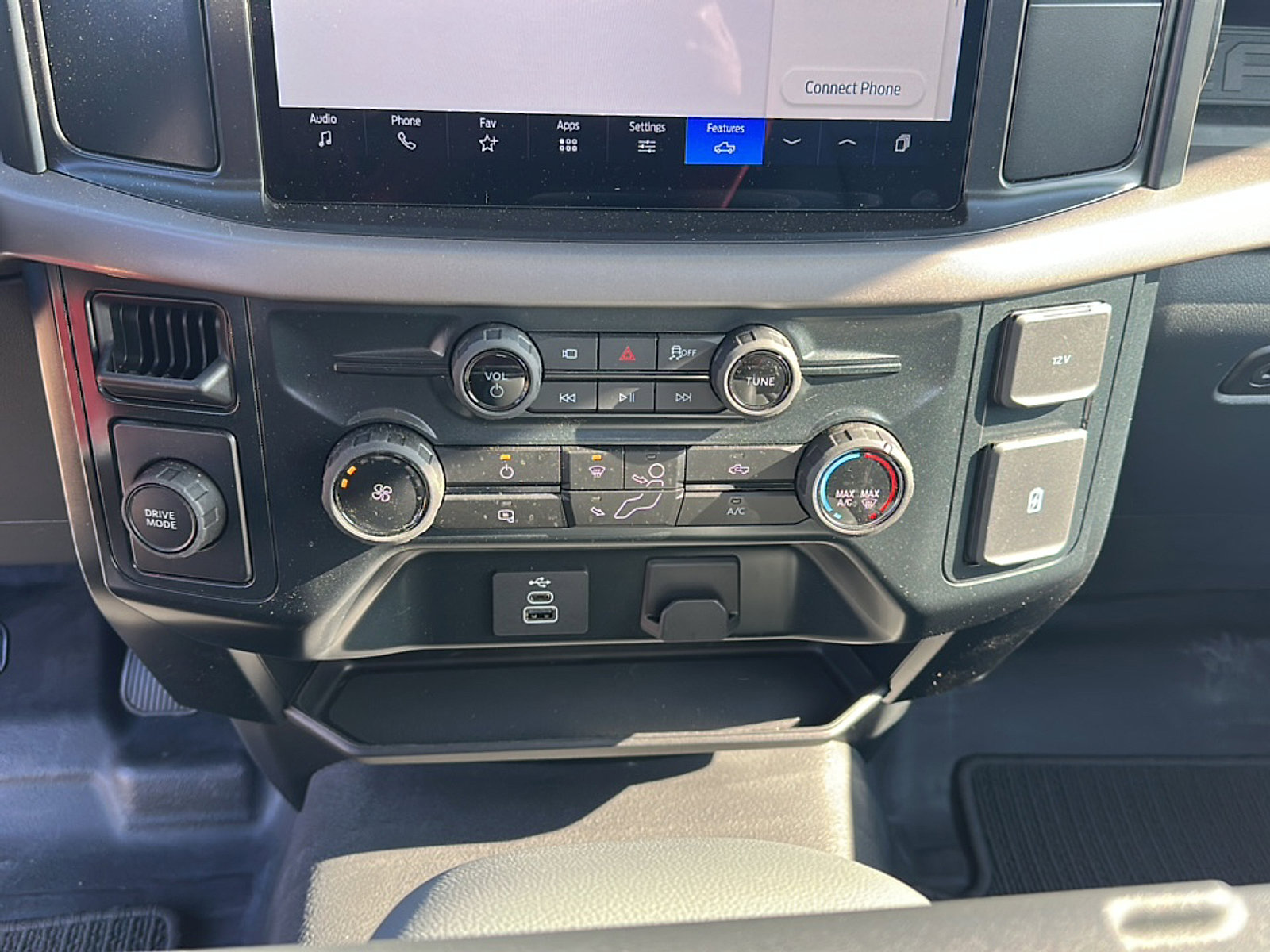 Used 2025 Ford F150 XL RWD image 12