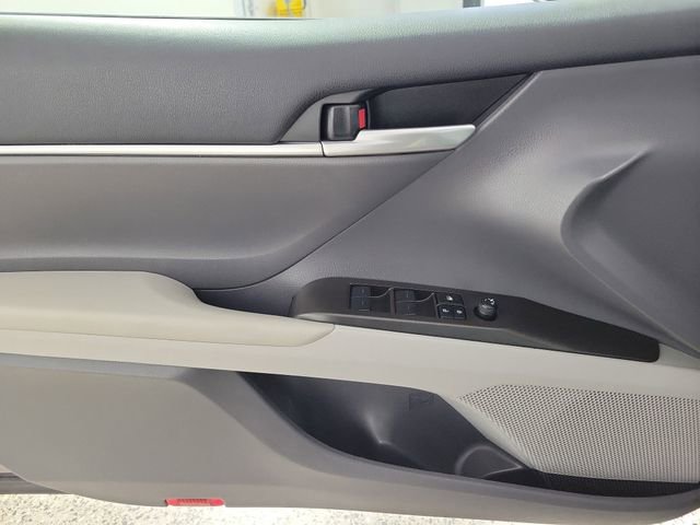Used 2024 Toyota Camry SE FWD image 21