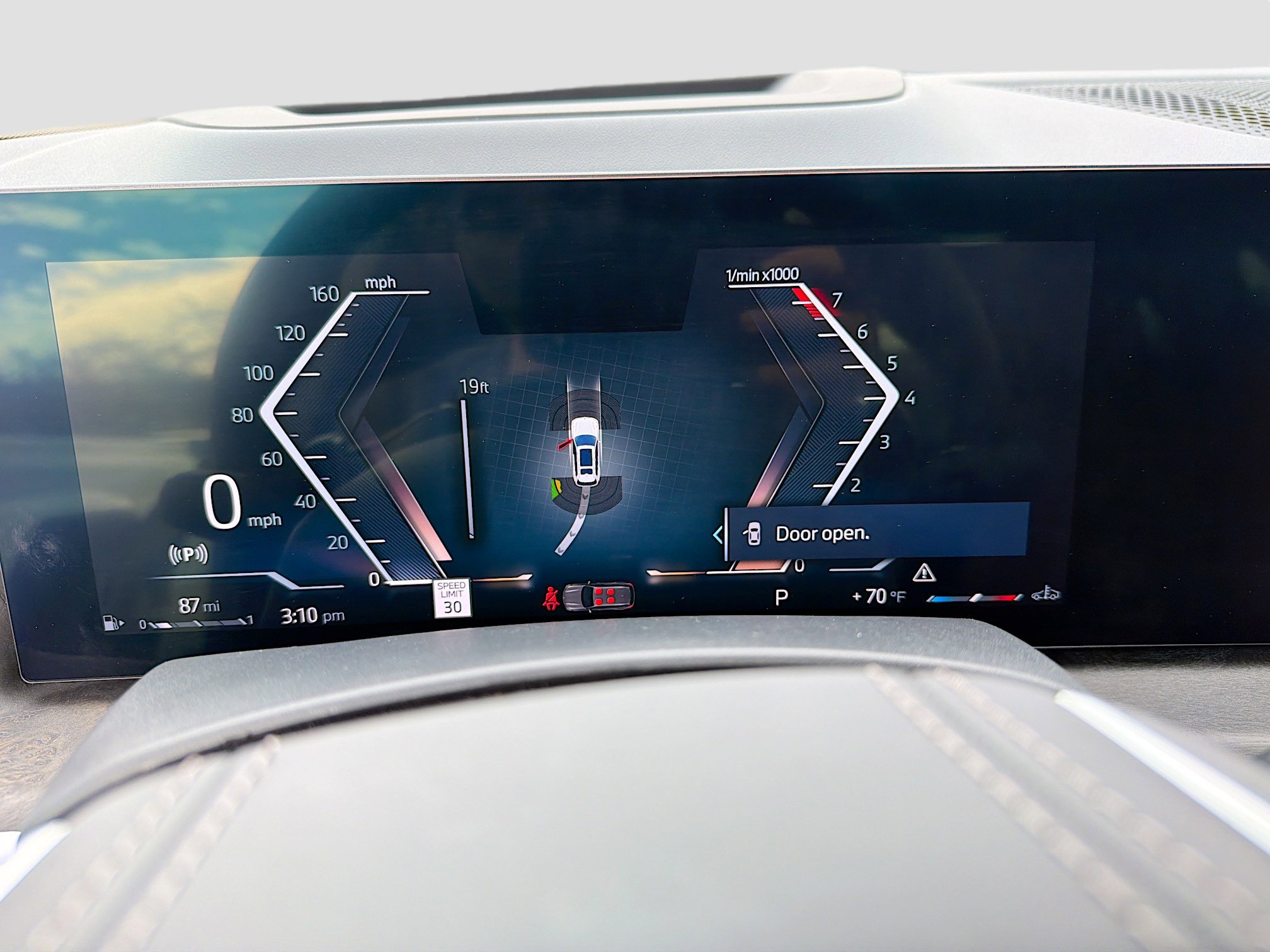 Used 2025 BMW X7 xDrive40i w/ Premium Package image 43