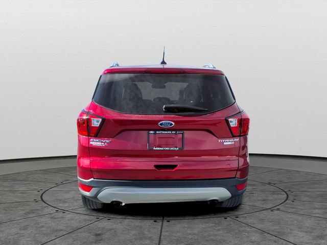 Used 2019 Ford Escape Titanium image 5