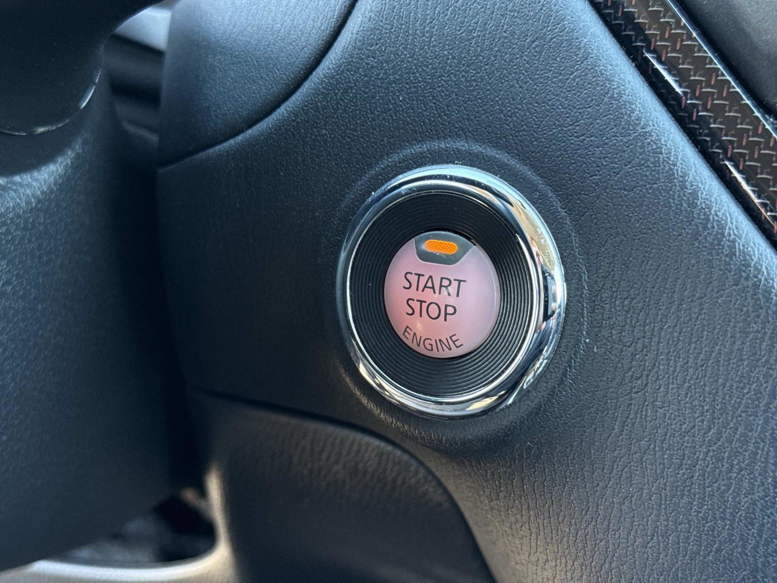 Used 2020 Nissan Pathfinder SL image 30