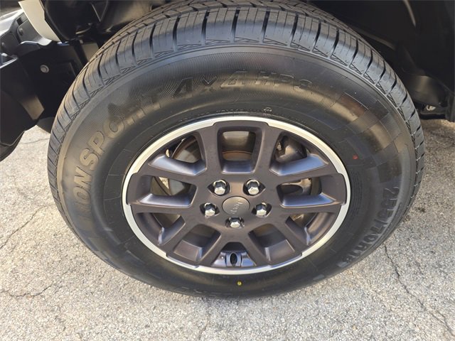 Used 2023 Jeep Gladiator Overland image 7