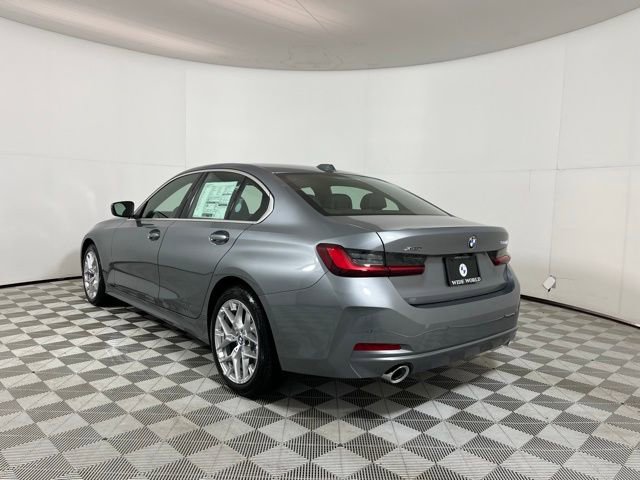 Used 2025 BMW 330i xDrive Sedan w/ Premium Package image 5