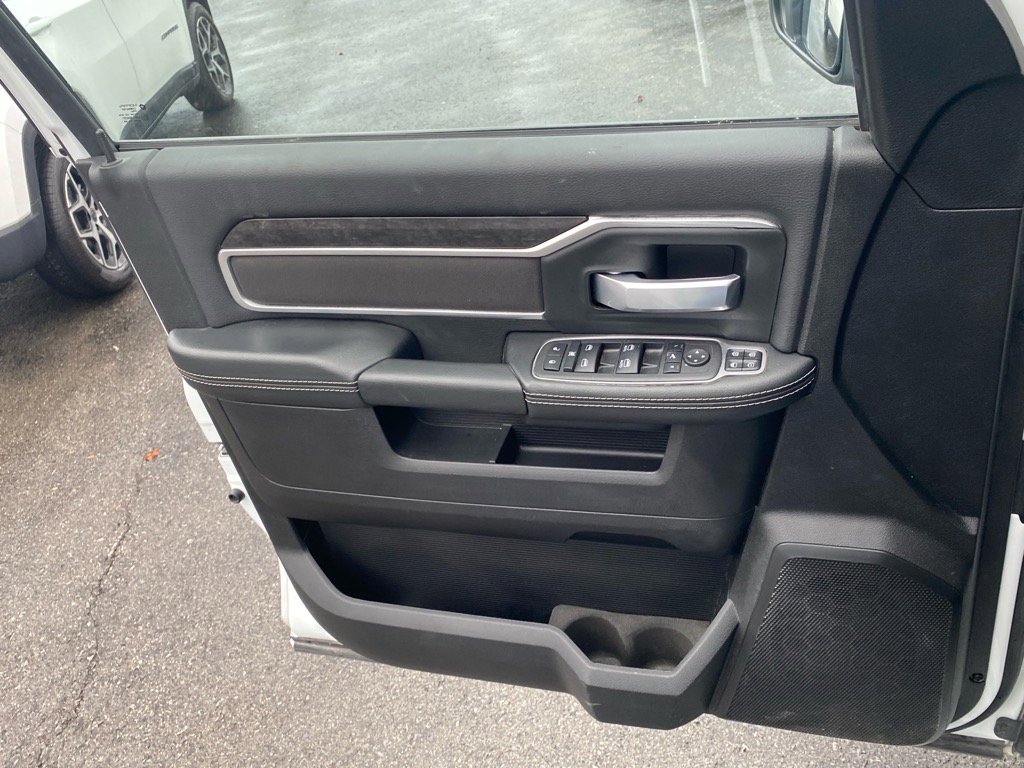 Used 2024 RAM 2500 Big Horn w/ Safety Group image 22