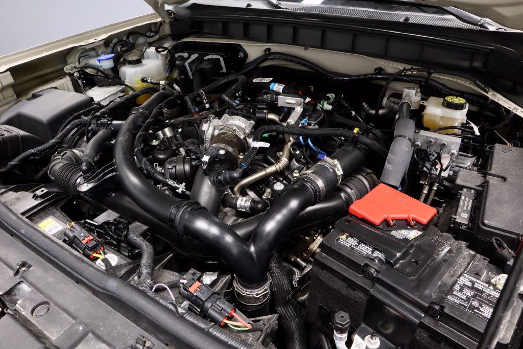 Certified 2025 Ford Bronco Outer Banks AWD/4WD image 16