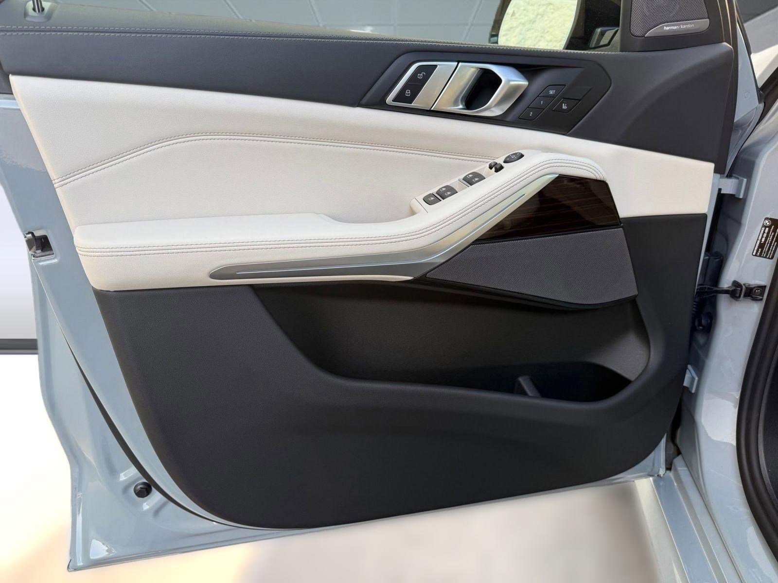 New 2026 BMW X5 sDrive40i w/ M Sport Package image 11