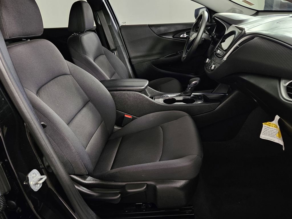 Used 2023 Chevrolet Malibu LT FWD image 26