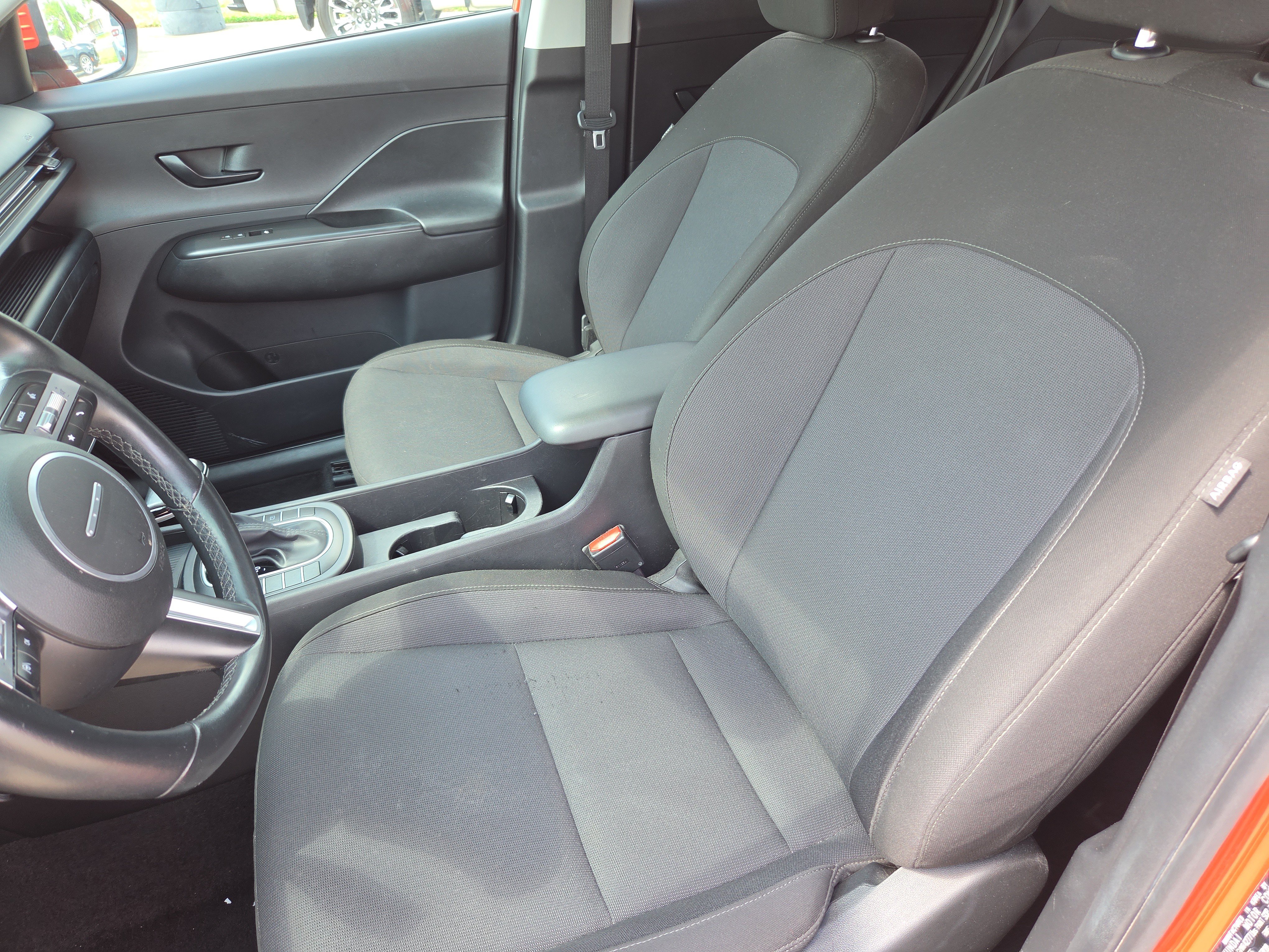 Used 2024 Hyundai Kona SEL AWD/4WD image 15