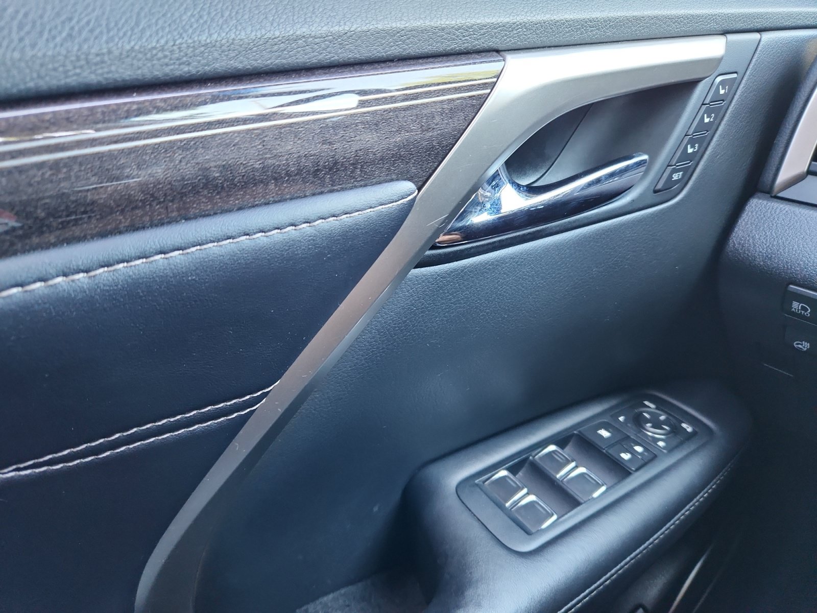 Used 2017 Lexus RX 350 AWD w/ Luxury Package image 13