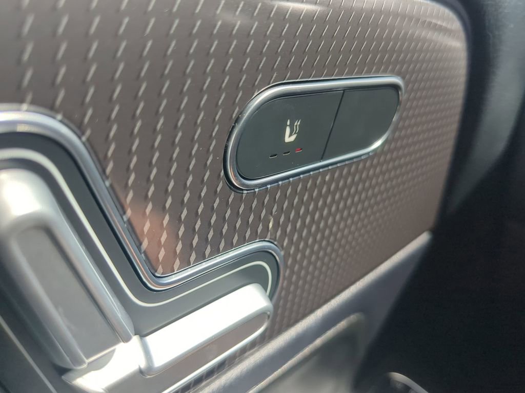 Certified 2021 Mercedes-Benz GLB 250 w/ Premium Package image 11