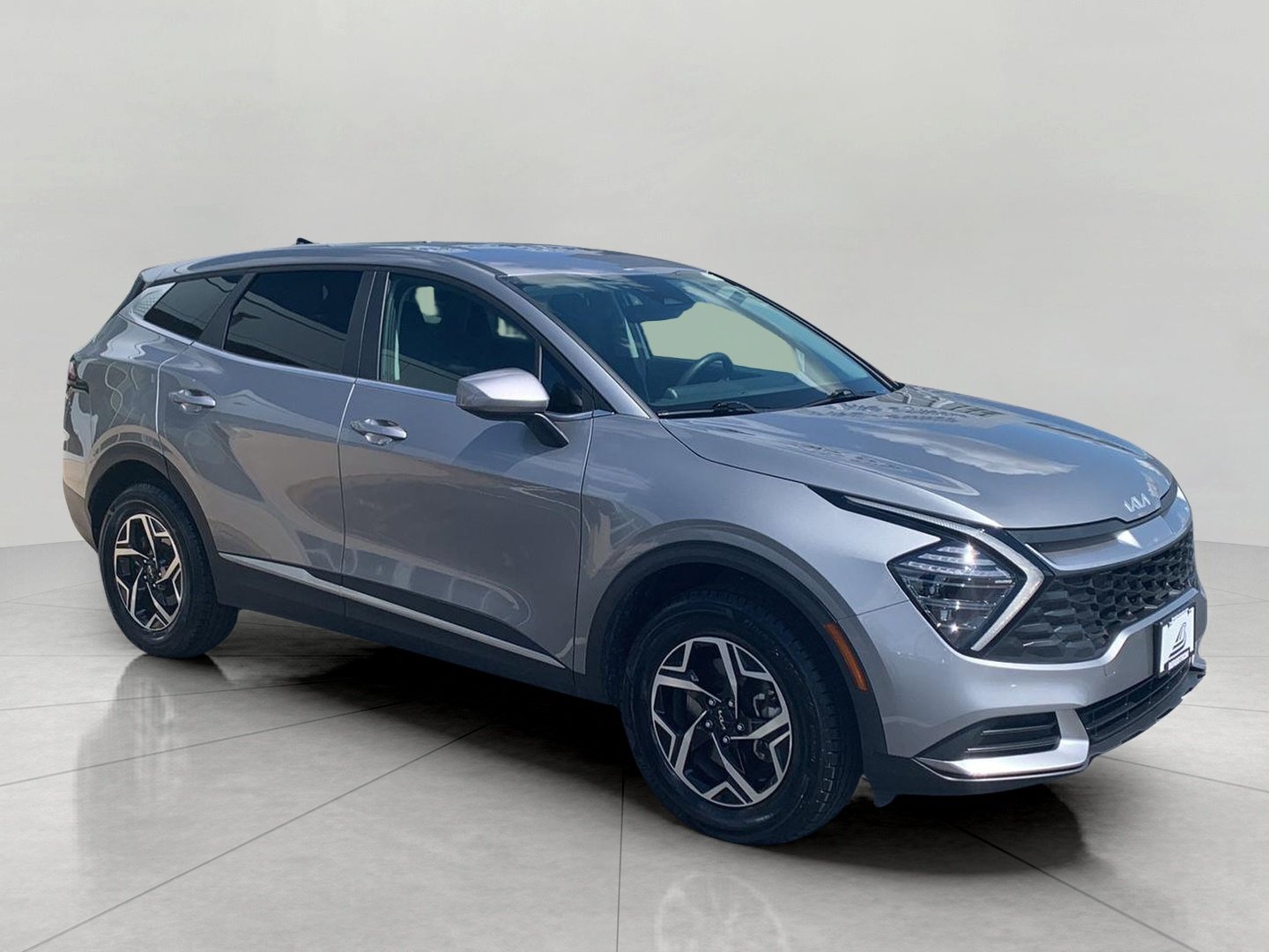 Used 2025 Kia Sportage LX AWD/4WD image 1