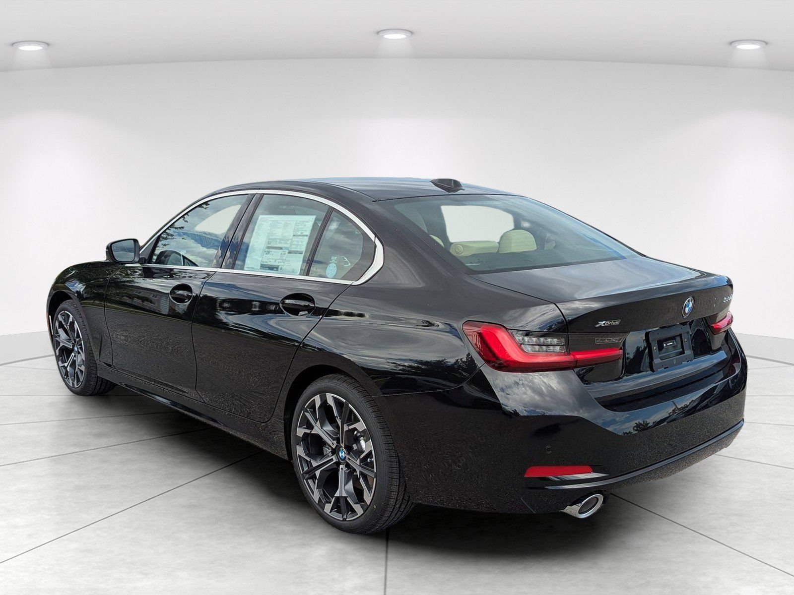 New 2026 BMW 330i xDrive Sedan w/ Premium Package AWD/4WD image 5