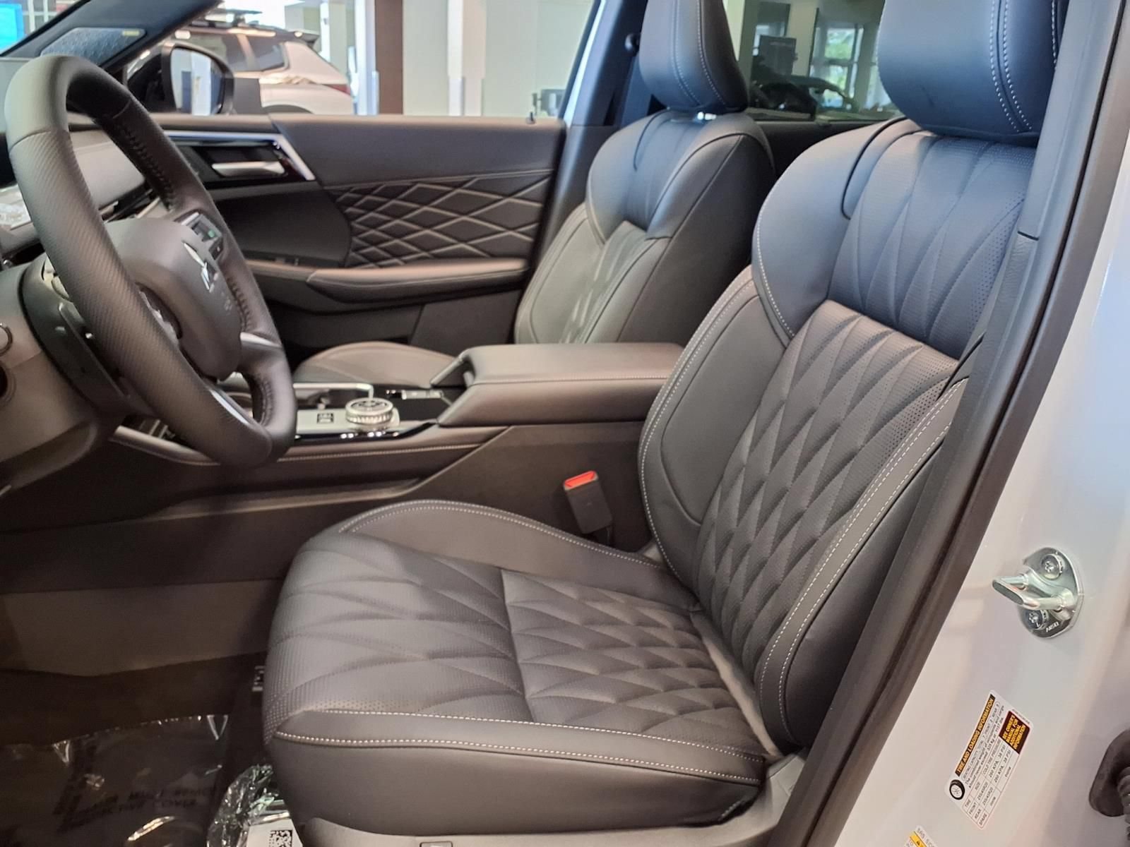 New 2026 Mitsubishi Outlander 4WD Plug-In Hybrid image 24