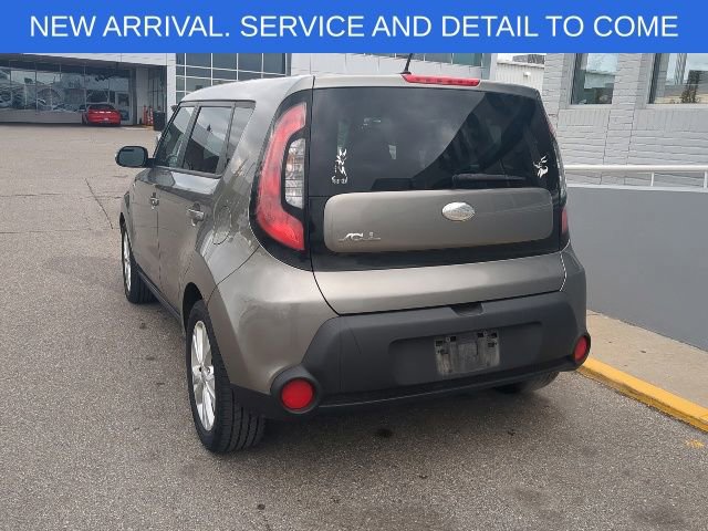 Used 2014 Kia Soul + FWD image 4