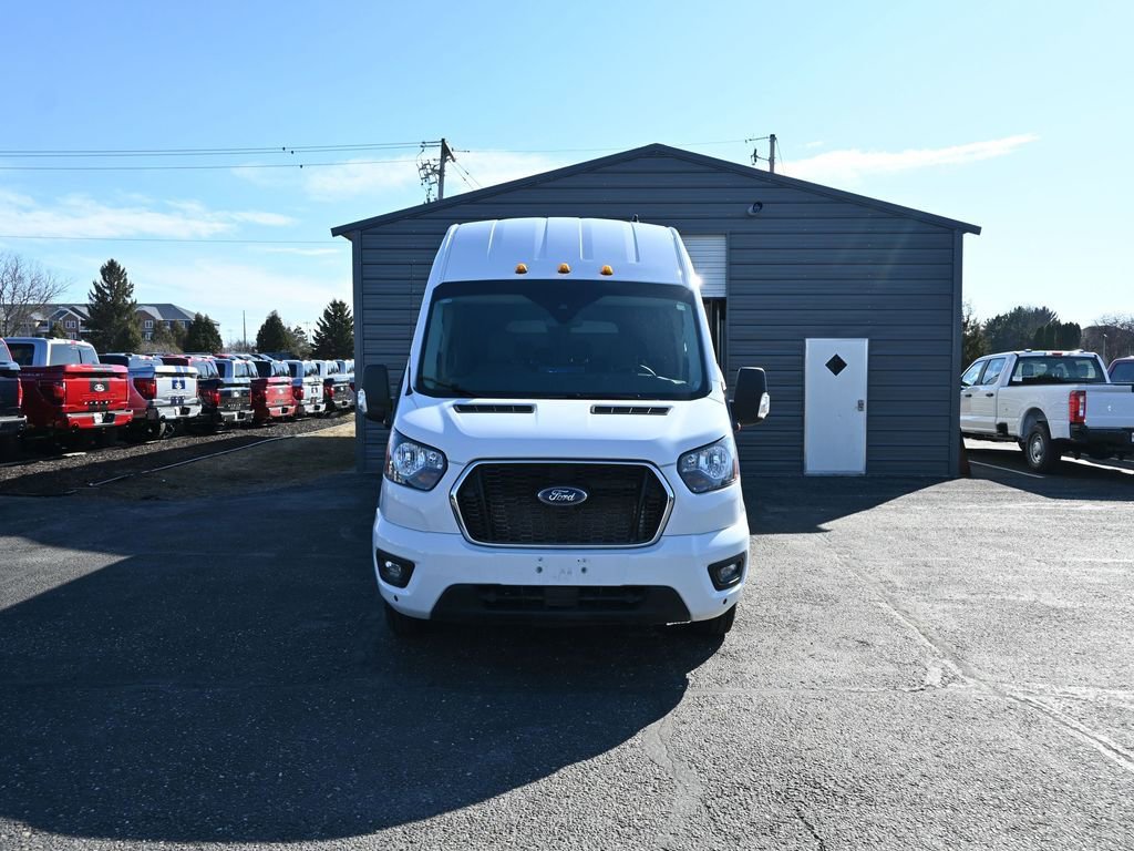 Used 2024 Ford Transit 350 XLT image 2