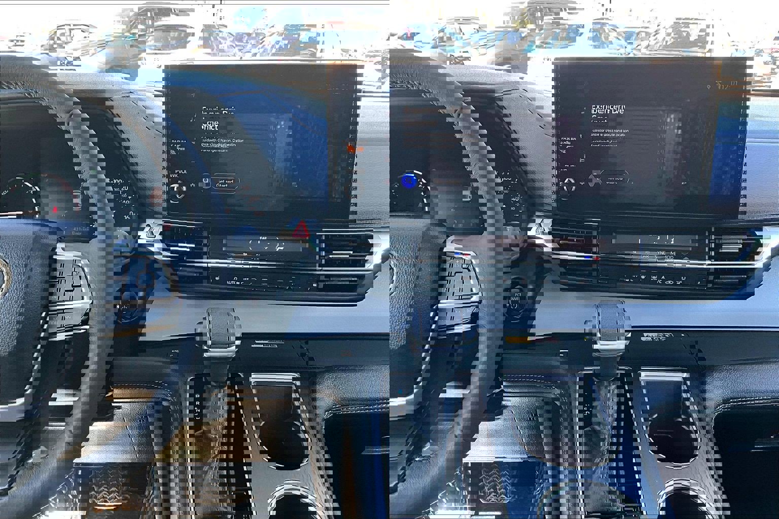 Used 2025 Toyota Sienna XLE w/ XLE Plus Package image 6