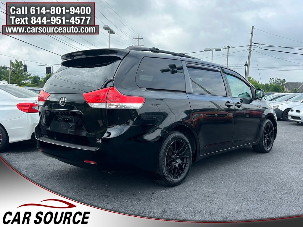 Used 2013 Toyota Sienna XLE AWD/4WD image 5