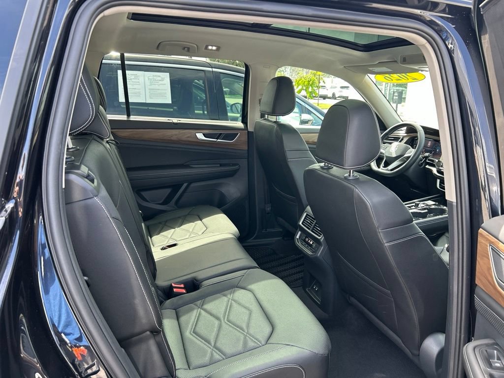 Certified 2026 Volkswagen Atlas SE w/ Panoramic Sunroof Package FWD image 45