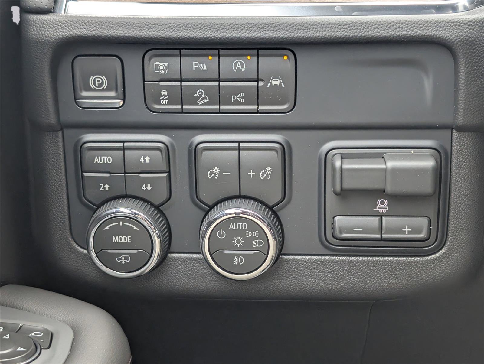 New 2026 Chevrolet Tahoe High Country image 22