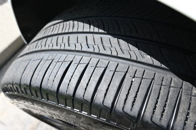 Used 2025 Land Rover Range Rover SE AWD/4WD image 9