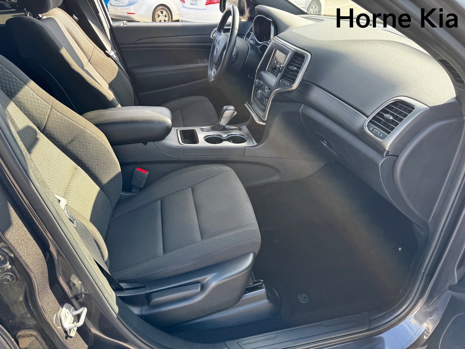 Used 2021 Jeep Grand Cherokee Laredo image 22