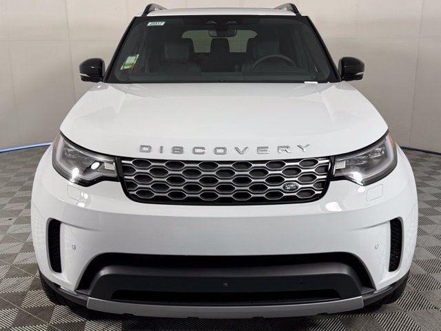 Used 2025 Land Rover Discovery S AWD/4WD image 10