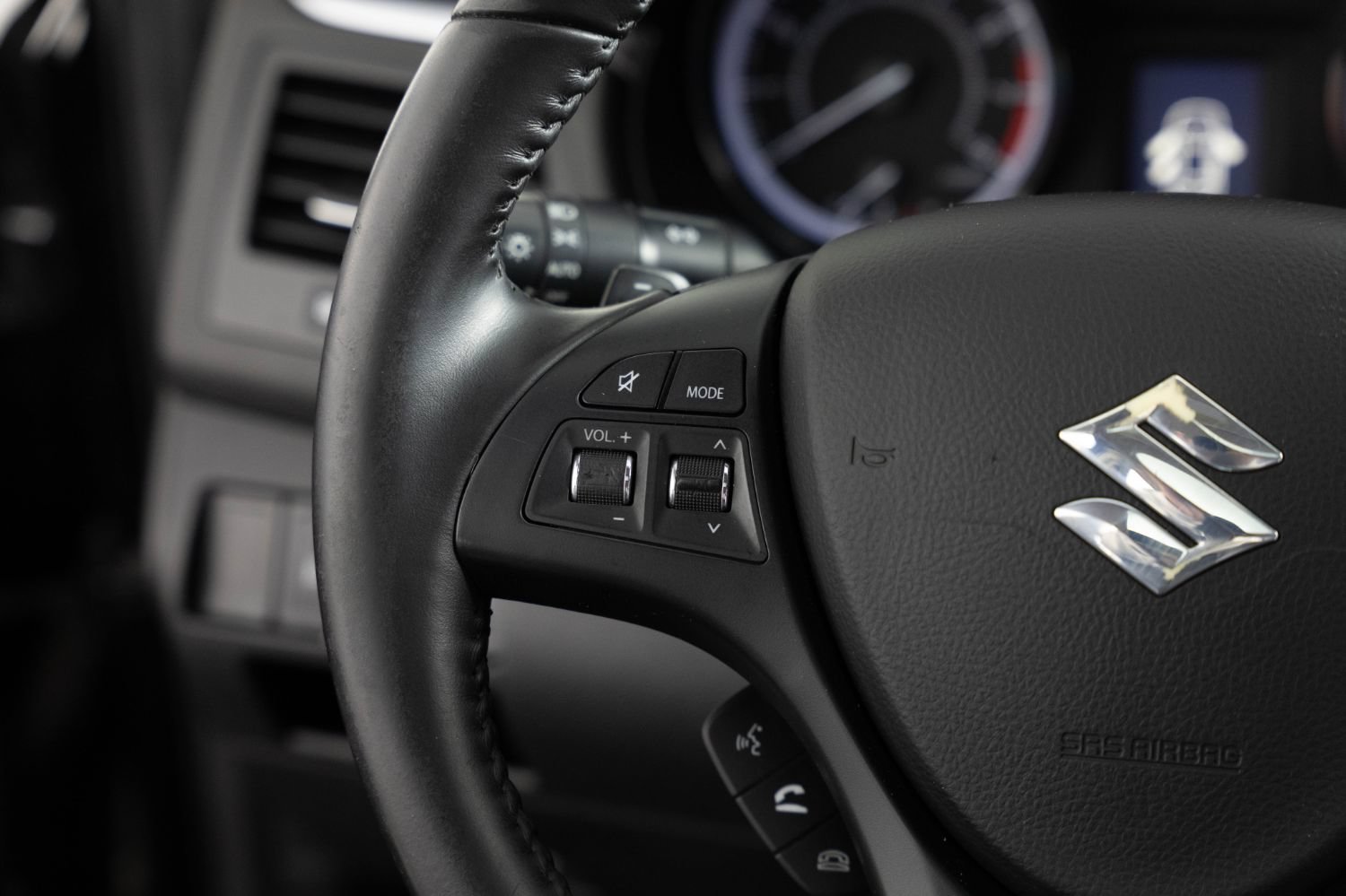Used 2010 Suzuki Kizashi SLS AWD/4WD image 29