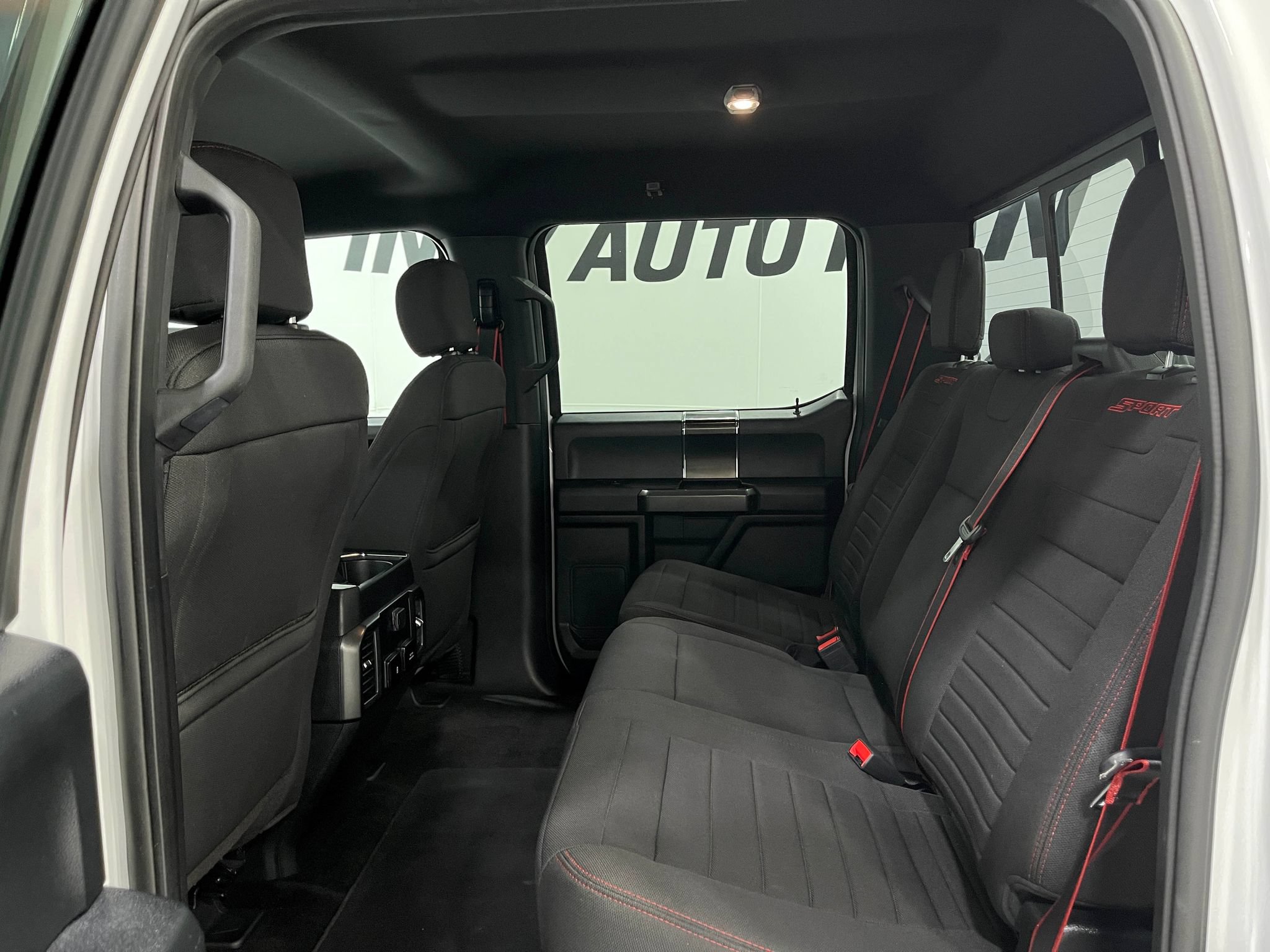Used 2018 Ford F150 XLT w/ Equipment Group 302A Luxury AWD/4WD image 29