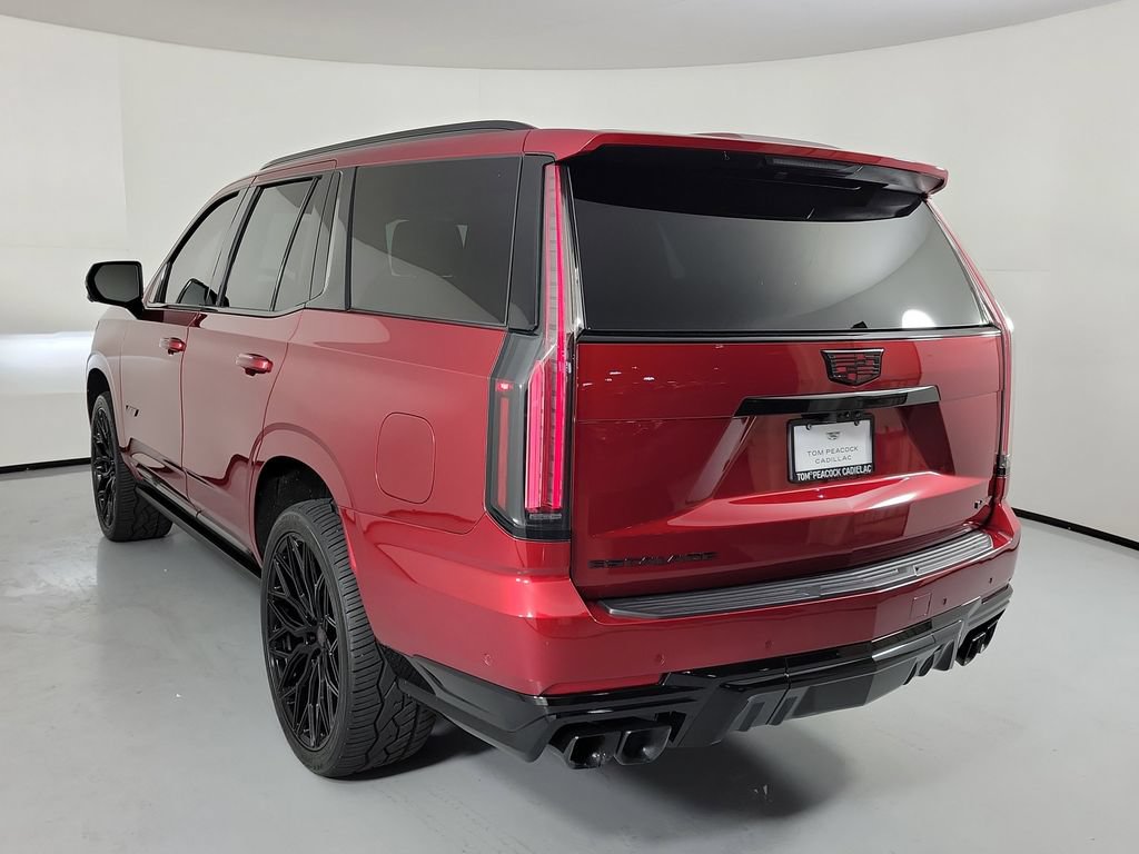 Certified 2025 Cadillac Escalade V w/ LPO, Floor Liner Package AWD/4WD image 5