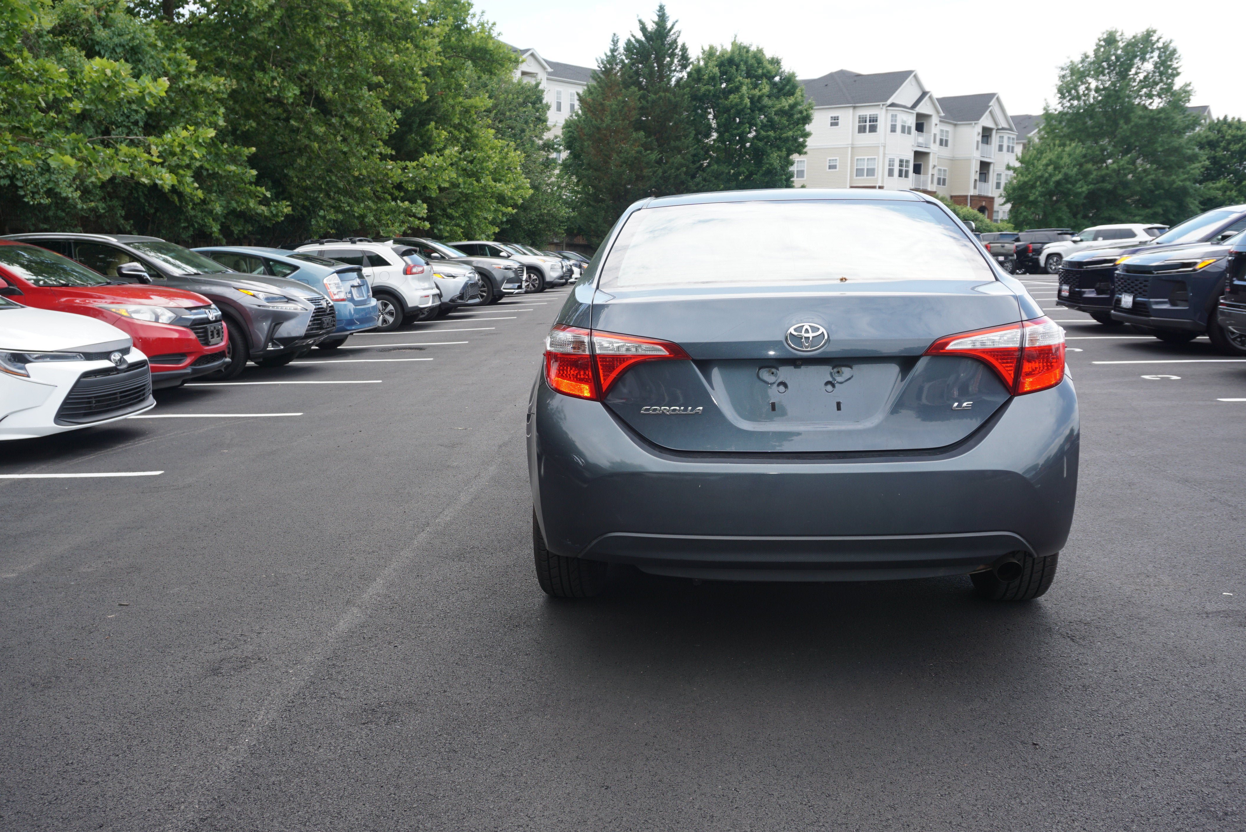 Used 2015 Toyota Corolla LE FWD image 5