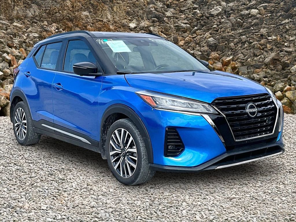 Used 2023 Nissan Kicks SR w/ SR Premium Package image 7