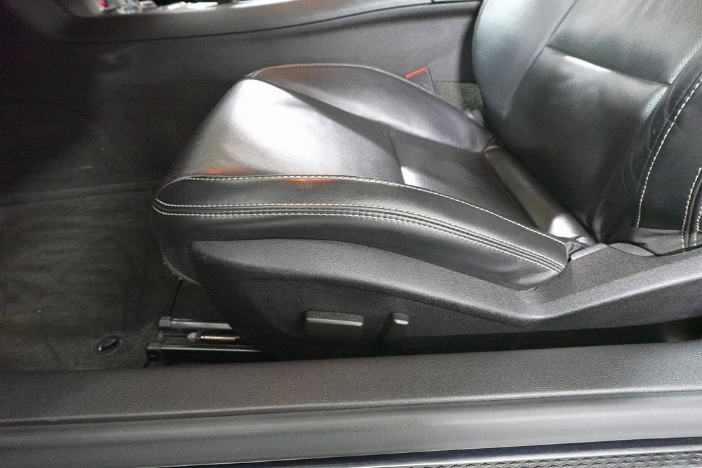 Used 2014 Chevrolet Camaro SS w/ RS Package image 9