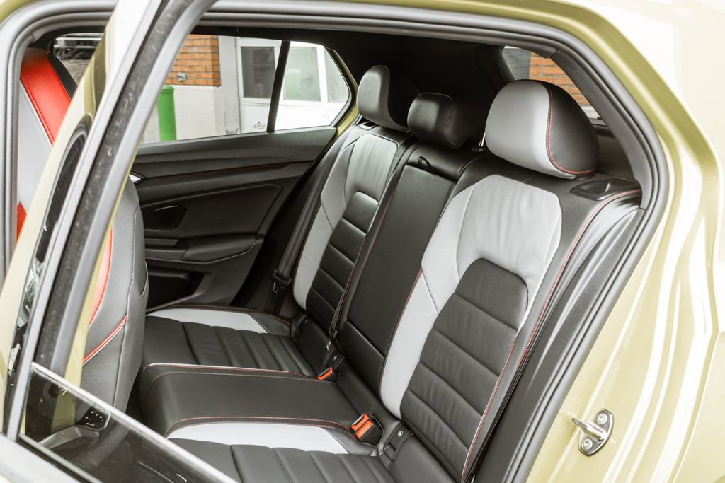 Used 2022 Volkswagen GTI Autobahn image 31