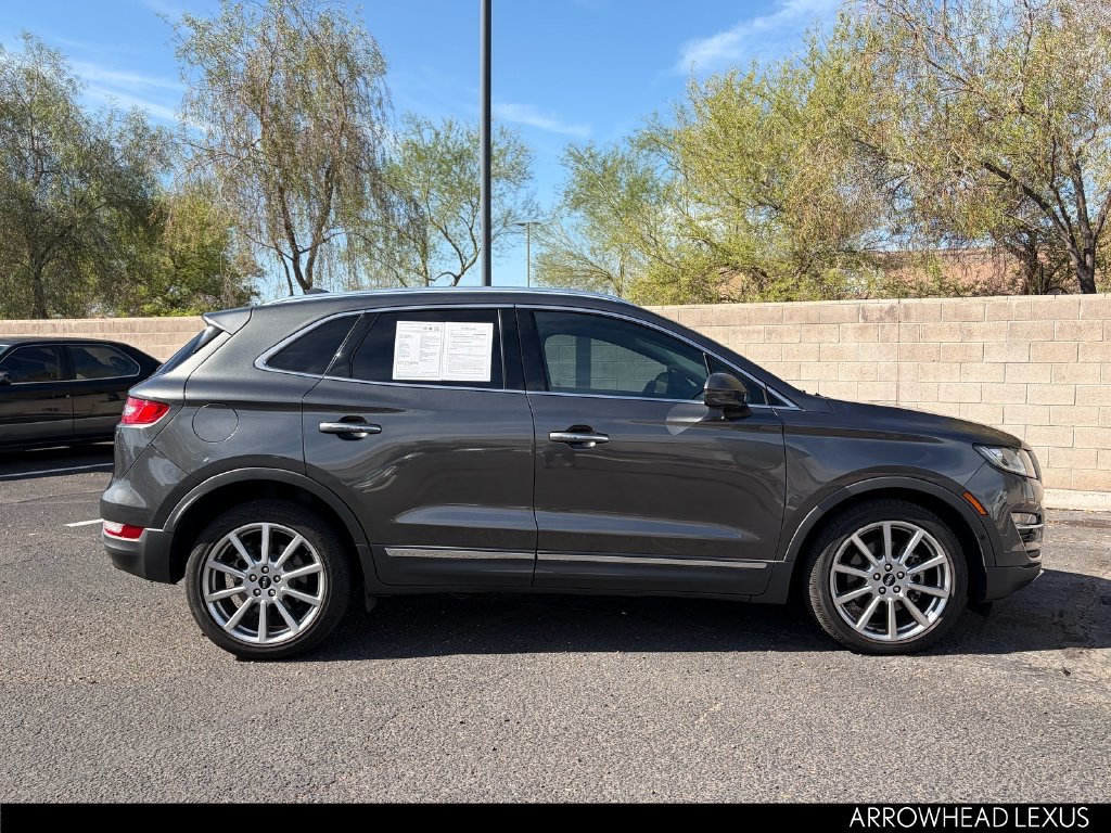 Used 2019 Lincoln MKC Reserve w/ MKC Technology Package FWD image 8