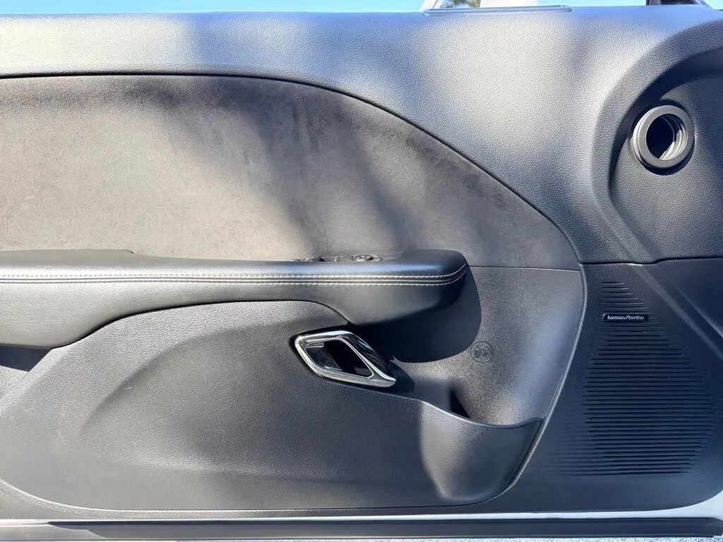 Used 2019 Dodge Challenger SRT Hellcat w/ Alcantara Appearance Package image 10