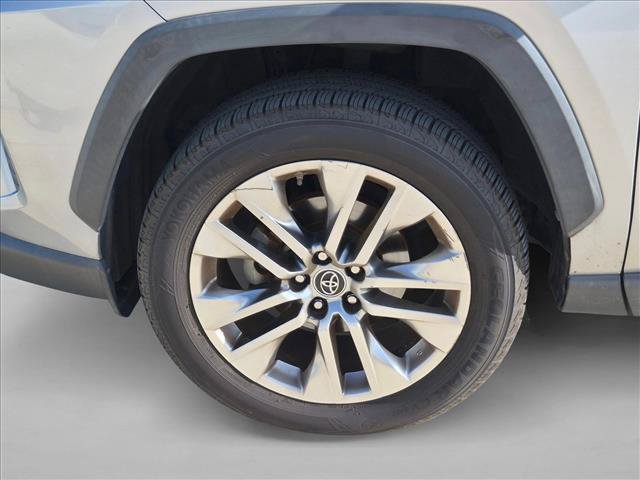 Certified 2019 Toyota RAV4 Limited FWD image 10