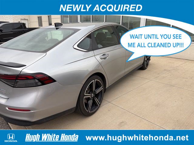 Used 2024 Honda Accord Sport image 1