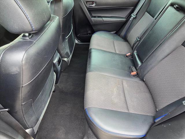 Used 2018 Toyota Corolla SE image 17