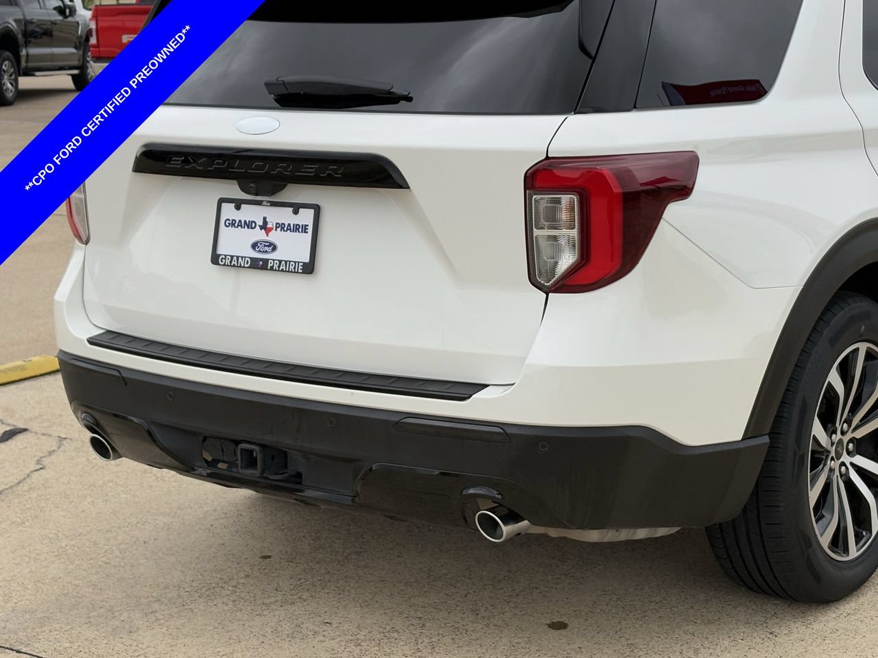 Certified 2023 Ford Explorer ST-Line w/ Class IV Trailer Tow Package RWD image 8