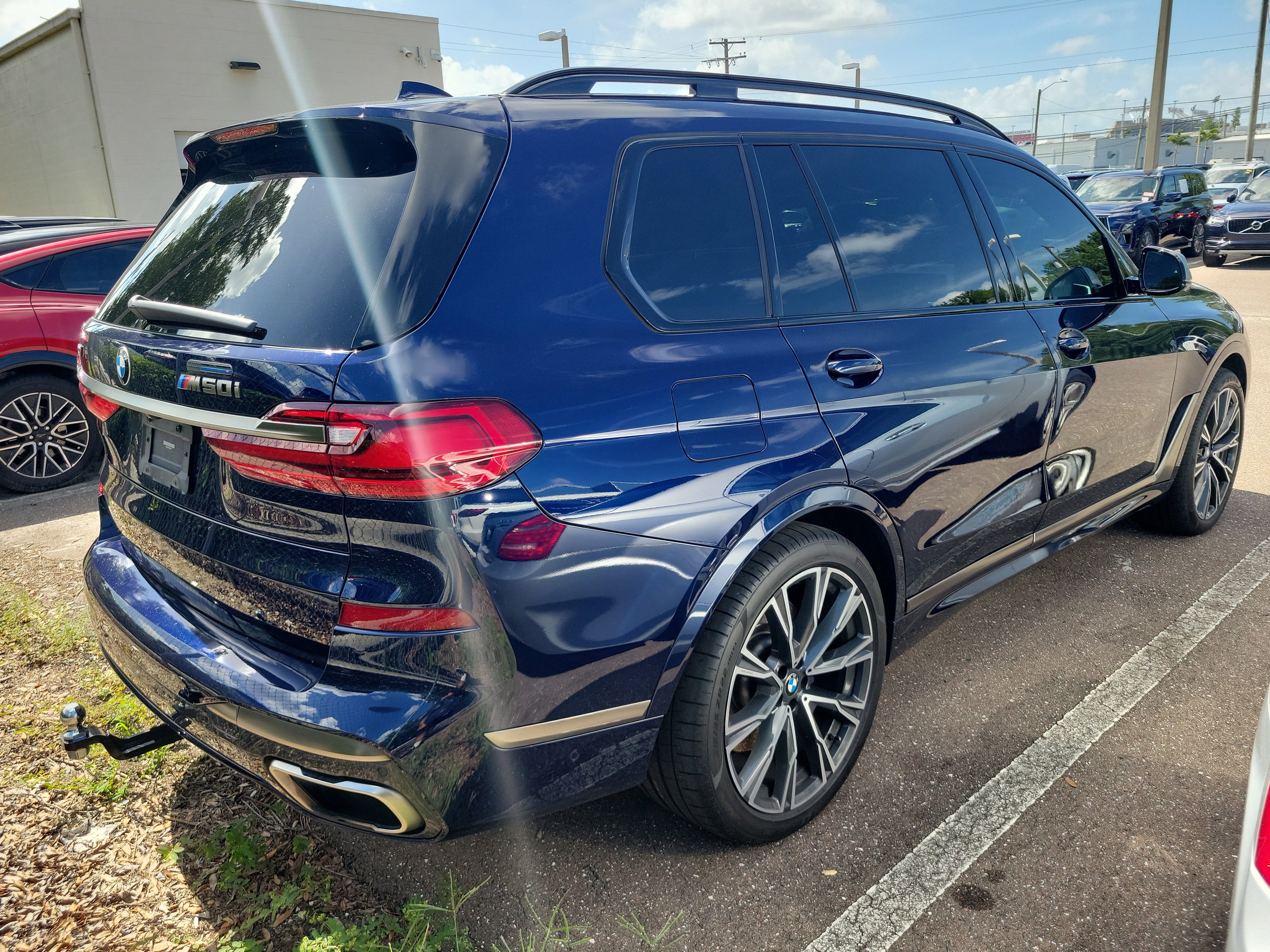 Used 2022 BMW X7 M50i w/ Dynamic Handling Package AWD/4WD image 3